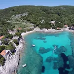 Secluded Fisherman'S Cottage Cove Rasohatica, Korcula - 9233 Holiday home *