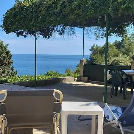 Holiday home Secluded Fisherman'S Cottage Cove Rasohatica, Korcula - 9233 Zrnovo